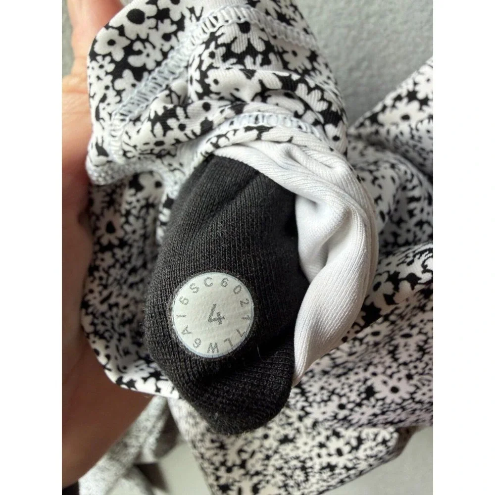 Lululemon Wunder Under Hi-Rise Crop Leggings Size 4 Ditsy‎ Daisy